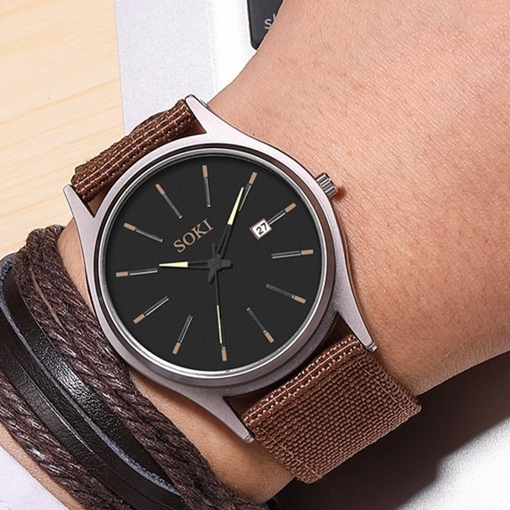 MA-11644 Uhr – Braun